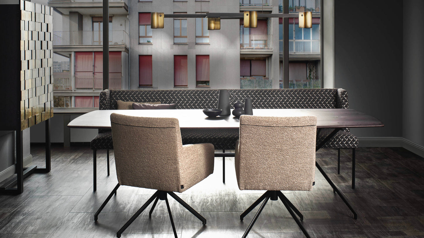 dining room design with TARAS table by Christine Kröncke Interior Design